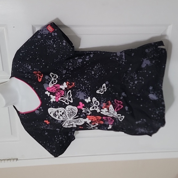Dickies Women's Black Short Sleeve Butterflies Pattern Scrub Top Size Large - Picture 4 of 6